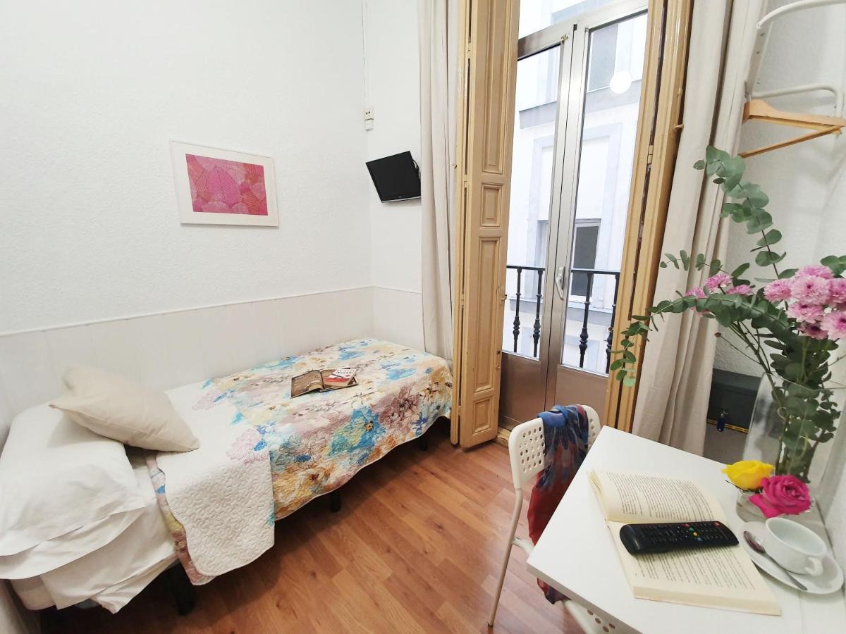 Hostal Alicante Madrid Extérieur photo