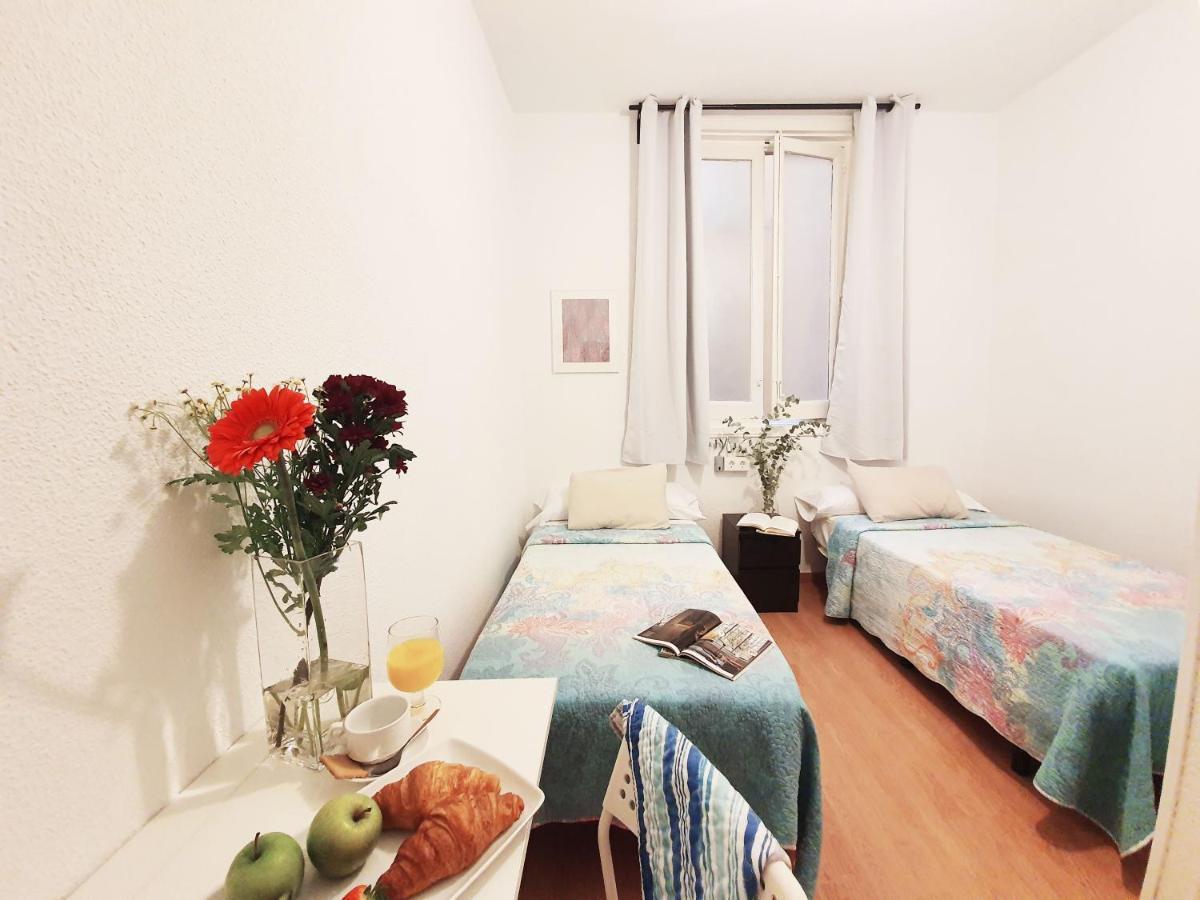 Hostal Alicante Madrid Extérieur photo