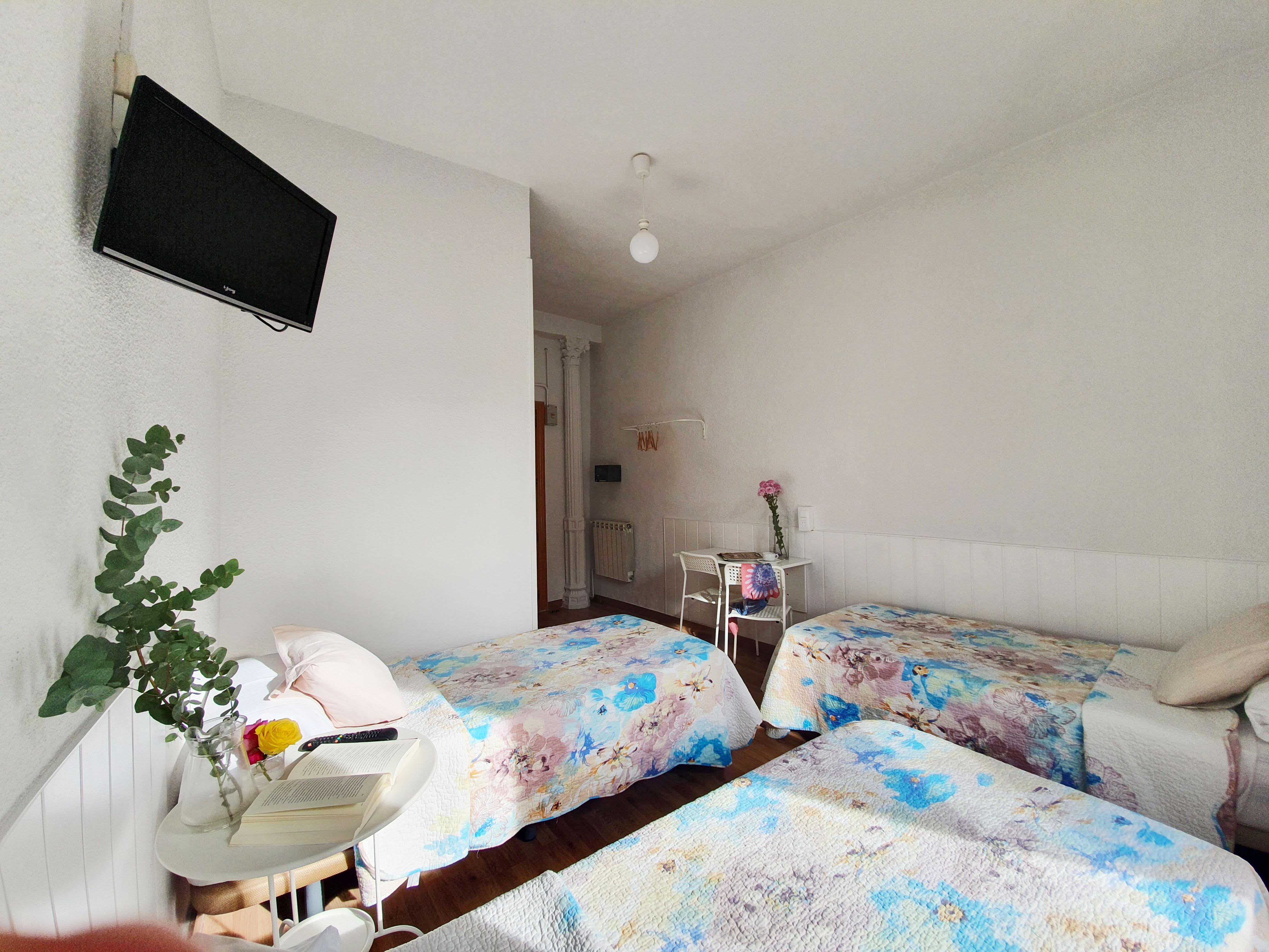 Hostal Alicante Madrid Extérieur photo