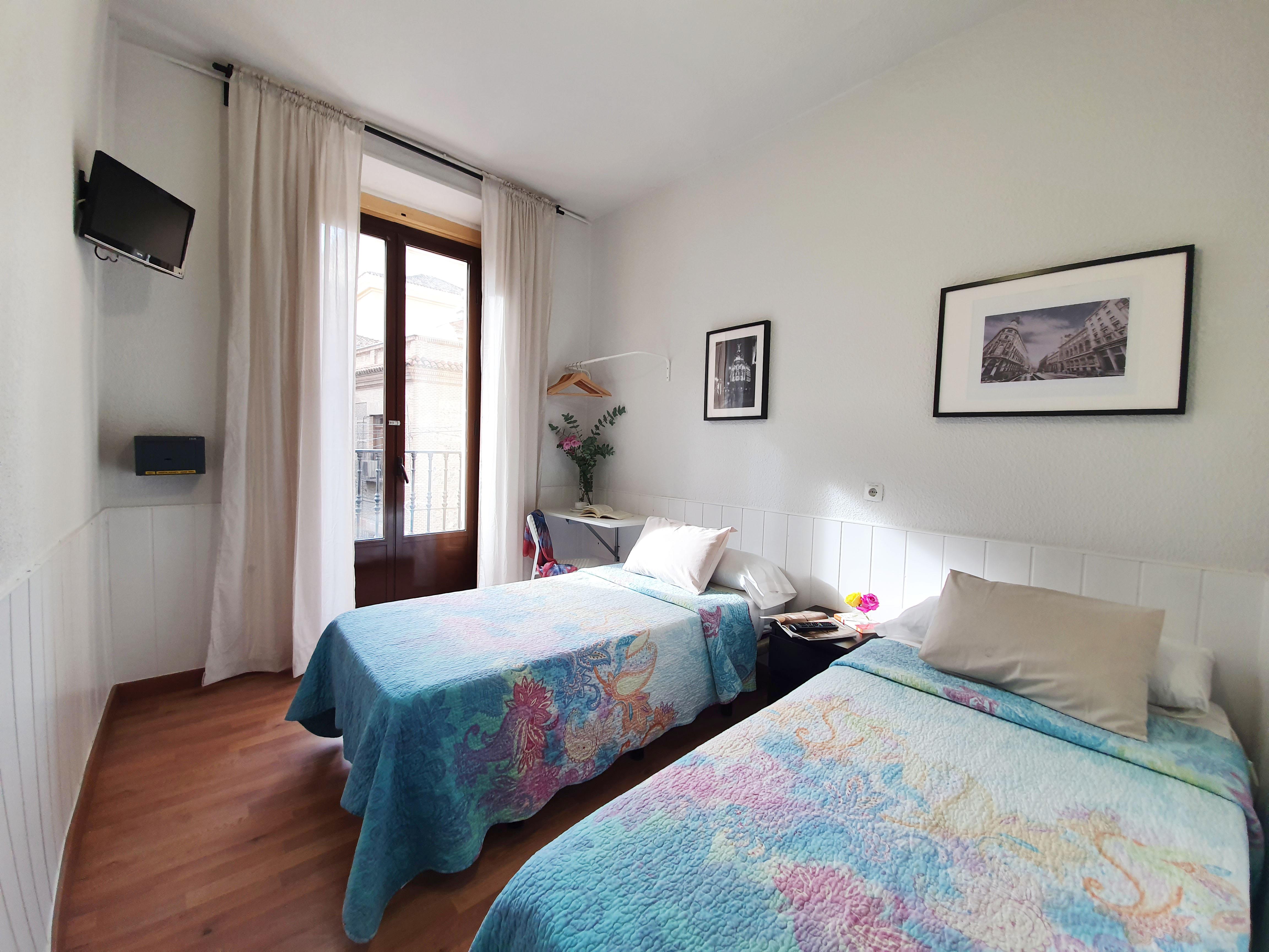 Hostal Alicante Madrid Extérieur photo